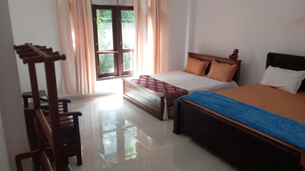 Bosadi Homestay Katunayaka Ngoại thất bức ảnh